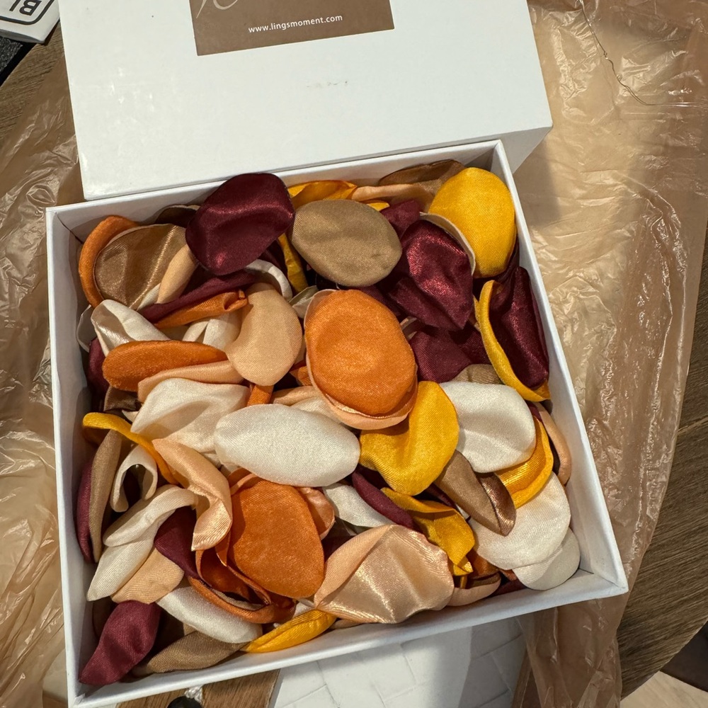 Lookin Sunset Terracotta Flower Girl Petals